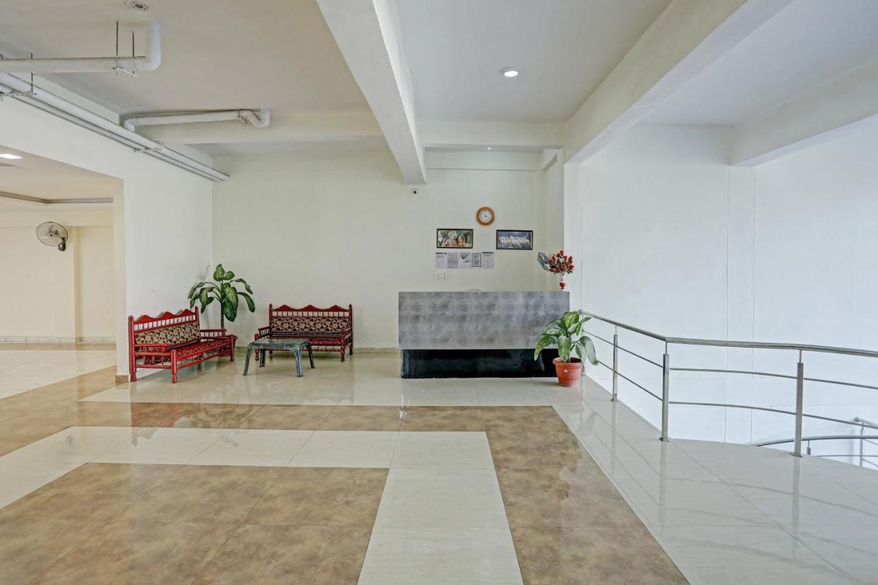 Oyo Flagship 80971 The Lime Tree Bareilly Exterior foto