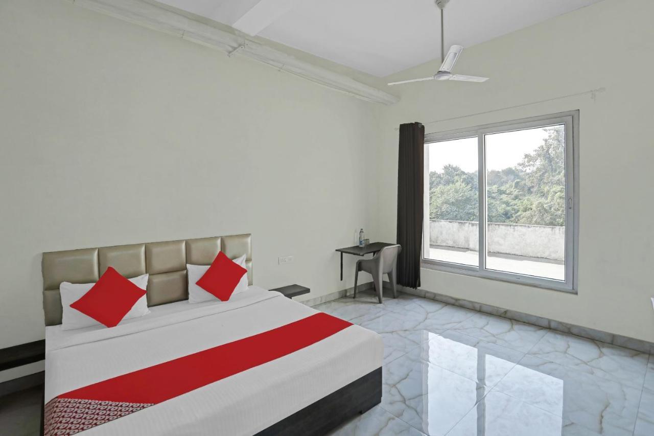 Oyo Flagship 80971 The Lime Tree Bareilly Exterior foto