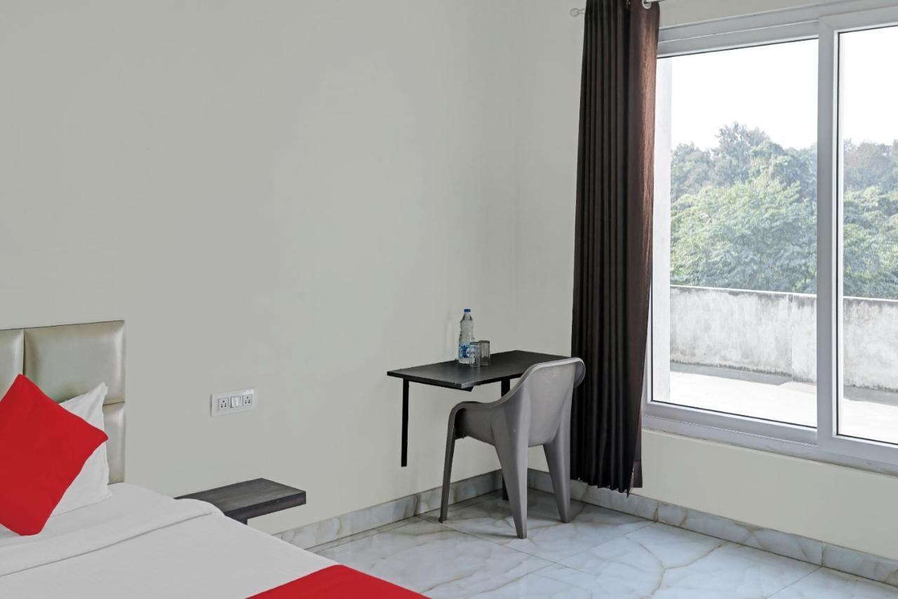 Oyo Flagship 80971 The Lime Tree Bareilly Exterior foto