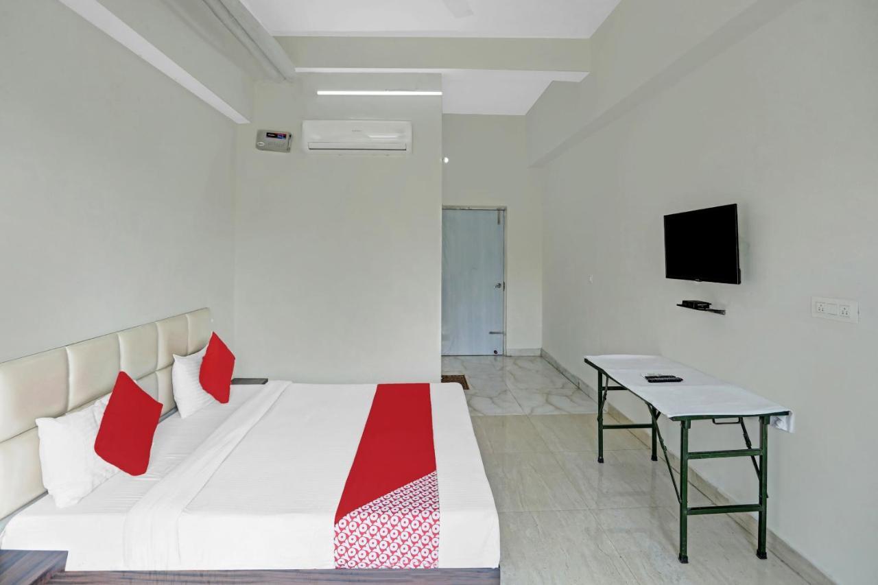 Oyo Flagship 80971 The Lime Tree Bareilly Exterior foto