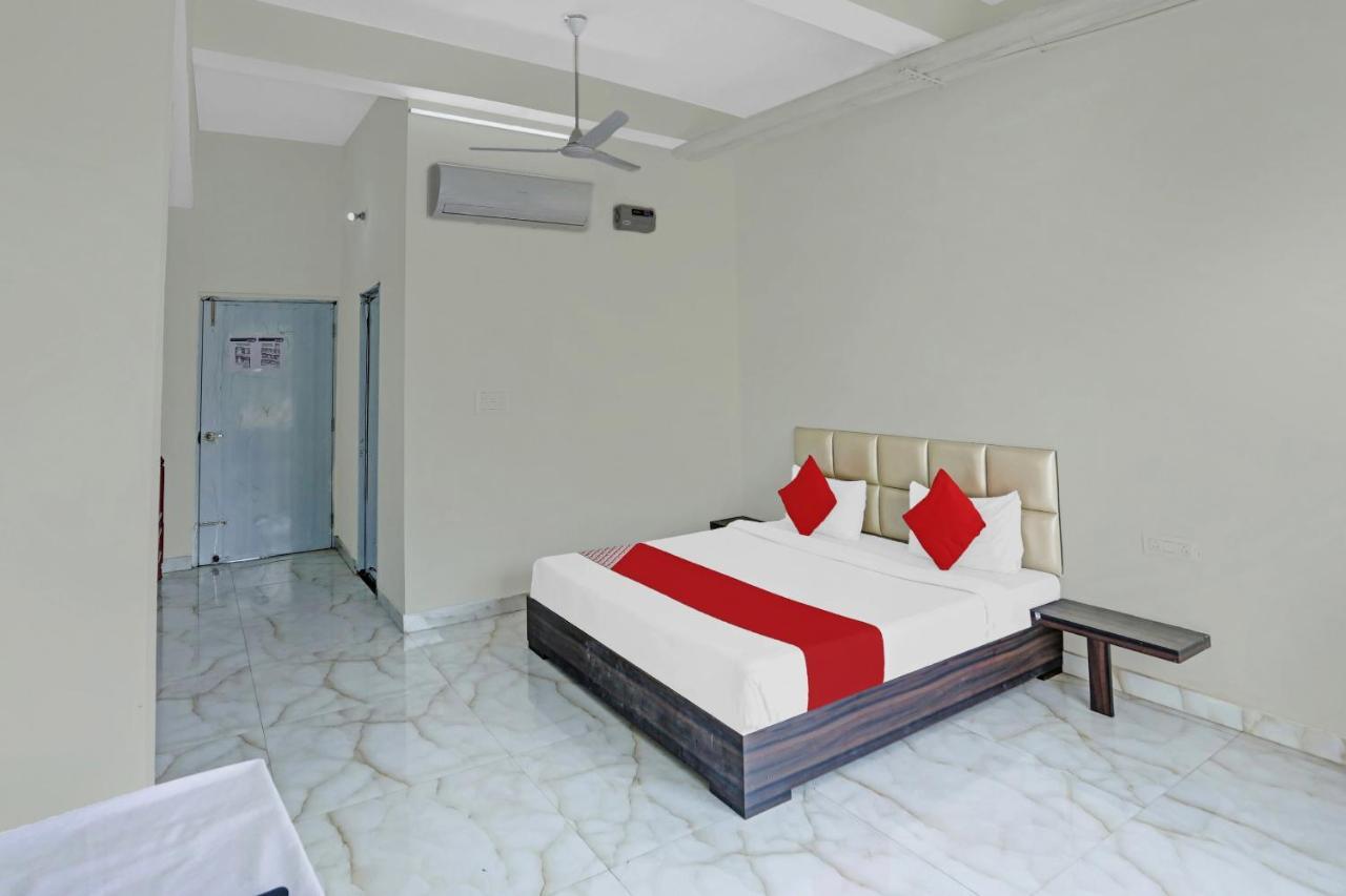 Oyo Flagship 80971 The Lime Tree Bareilly Exterior foto
