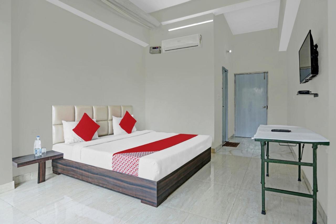 Oyo Flagship 80971 The Lime Tree Bareilly Exterior foto