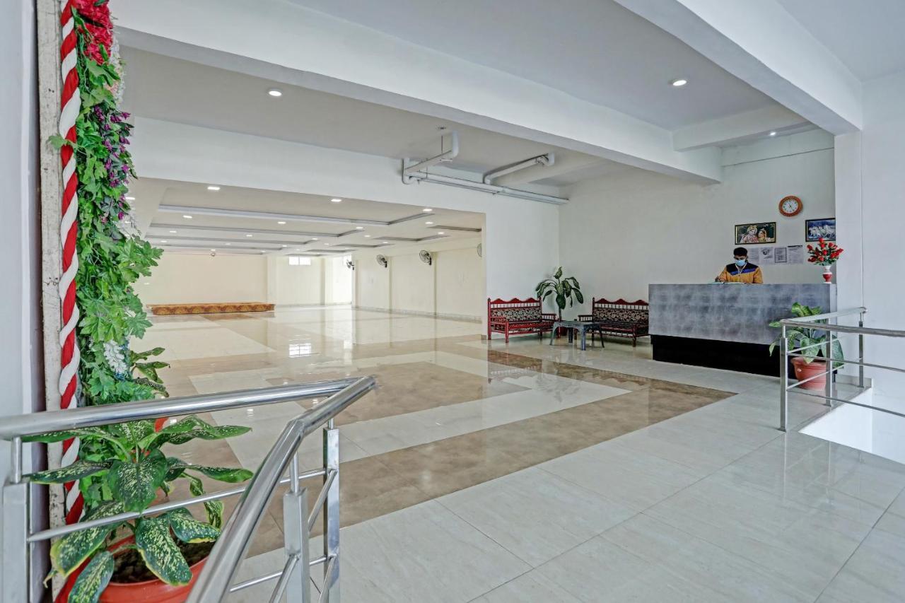 Oyo Flagship 80971 The Lime Tree Bareilly Exterior foto